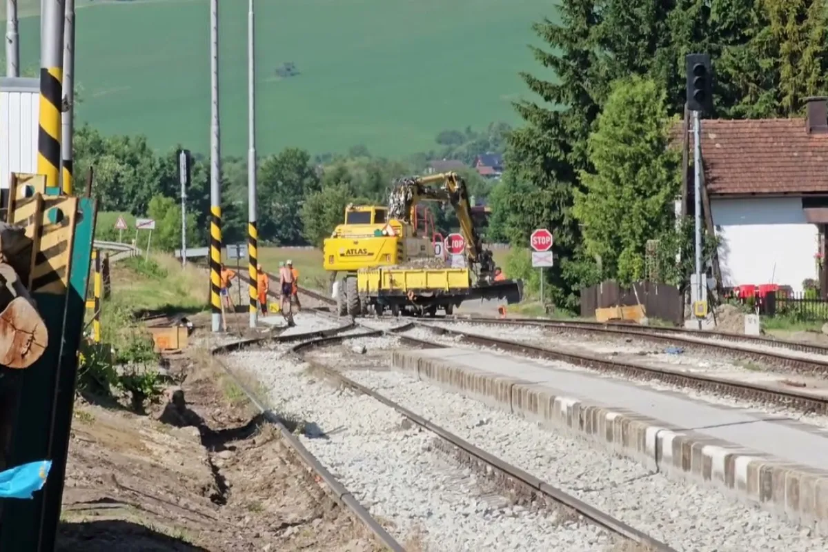Budú vlaky zo Žiliny do Rajca premávať častejšie? Projekt dispečerizácie trate sľubuje veľké zmeny