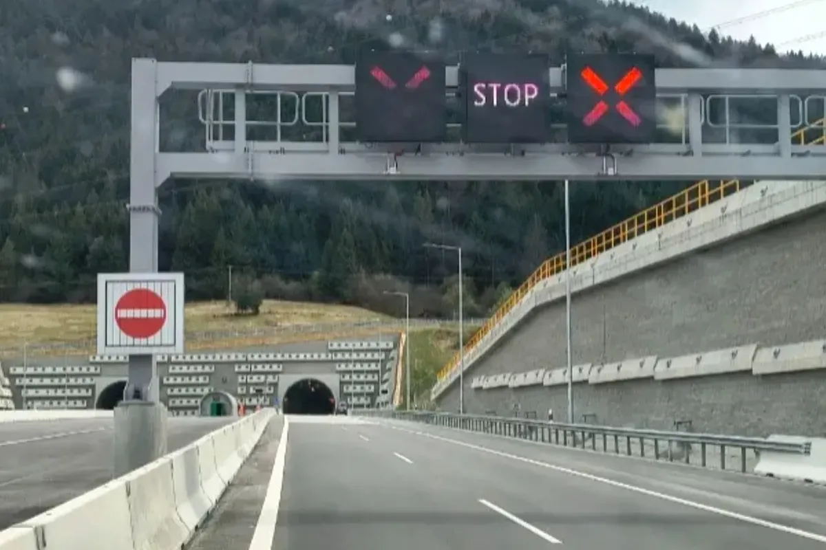 Tunel Višňové na dva týždne uzavrú. Na ceste pod Strečnom dočasne zastavia všetky práce