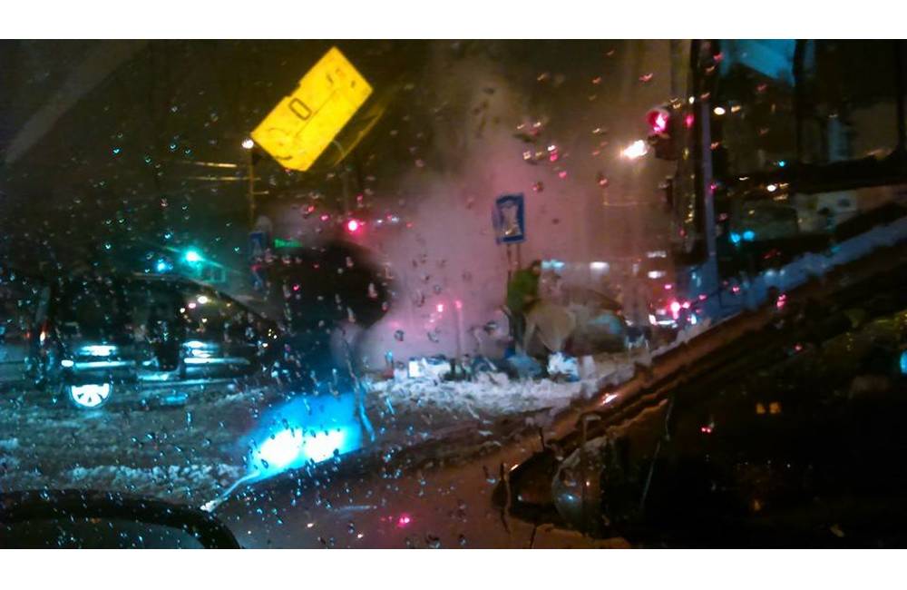 Foto: Na Košickej ulici horel automobil