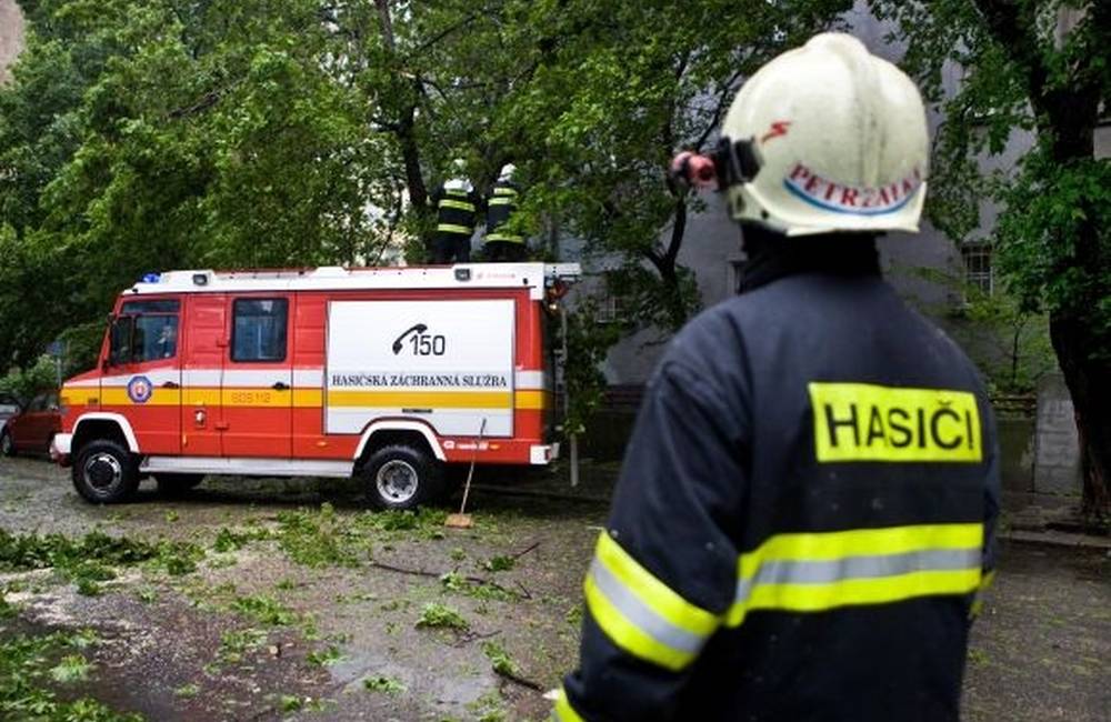 Foto: Nevážime si prácu hasičov, tvrdí čitateľ
