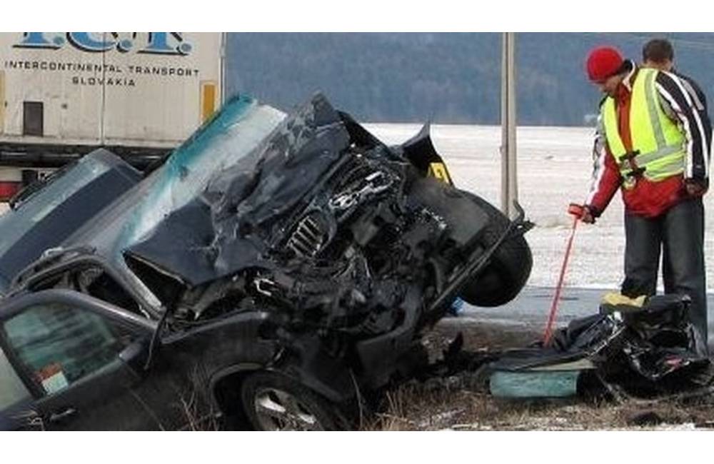 Foto: Pri Ružomberku sa stala smrteľná dopravná nehoda