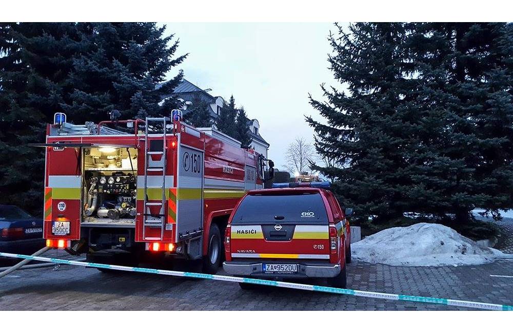 Foto: Požiar v hoteli Villa Nečas začal pravdepodobne v saune!