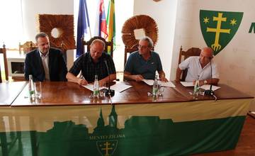 Mesto a MsHK Žilina vyriešilo spor o peniaze s autobusárom