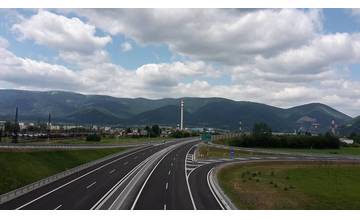 Dnes sprístupnili motoristom úsek diaľnice D1 - Dubná Skala - Turany