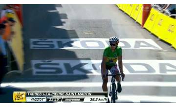 Tour de France sa presunulo do kopcov, Peter Sagan prišiel o zelený dres