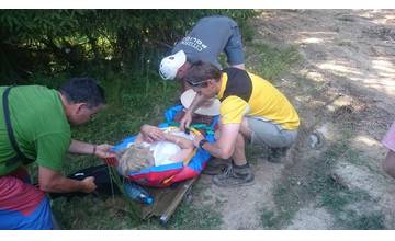 Počas túry v Kysuckej vrchovine mala problémy, záchranári použili váukový matrac