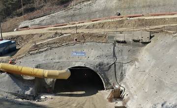 Pre výstavbu diaľnice uzavrú cez víkend cestu v Považskom Chlmci