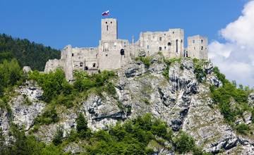 Považské múzeum v Žiline pozýva všetkých na návštevu hradu Strečno počas víkendov
