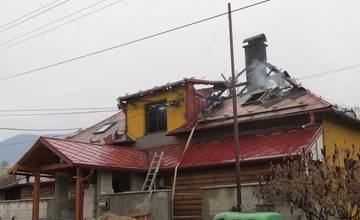 Práve sa deje: Opäť horí hostinec v Poluvsí