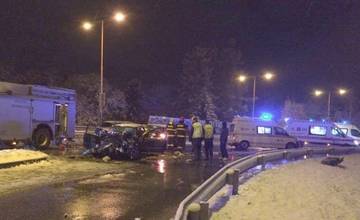 Aktuálne: Čelná zrážka vozidiel na Nemocničnej