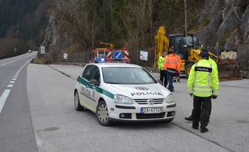Posledný krát budú prebiehať práce pod Strečnom. Doprava bude odstavená opäť v nedeľu