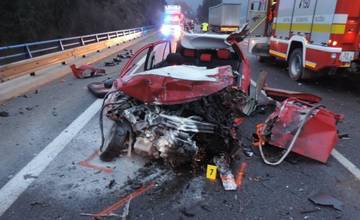 Pri tuneli Horelica sa stala vážna dopravná nehoda, vodič zraneniam podľahol