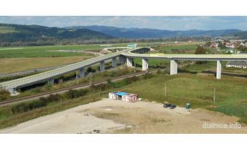 Výstavba diaľnic sa predĺži, v tendroch na dozor pri výstavbe sú námietky