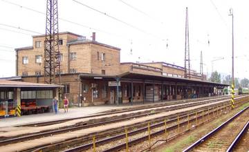 Pri Varíne opäť stoja vlaky, meškanie je už viac ako 30 minút
