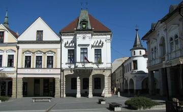 V roku 2015 sa v Žiline narodilo 1 463 detí, zosobášilo sa 517 párov a zomrelo 1 356 obyvateľov