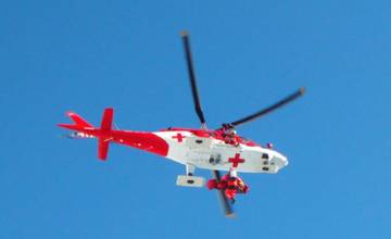 Žilinskí leteckí záchranári dnes dopoludnia zasahovali pri dvoch lyžiarskych úrazoch