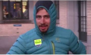 Ako sa zabáva Peter Sagan medzi pretekmi?