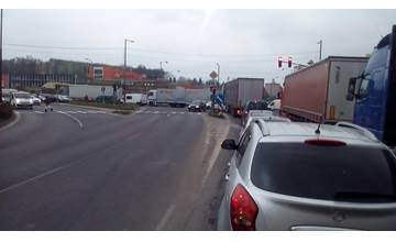 Nehoda na ceste I/18 spôsobila kolaps dopravy na Košickej