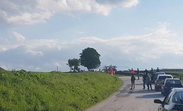 V obci Turie zasiahla 7-ročné dieťa kovová lavička do hlavy, zasahovali leteckí záchranári