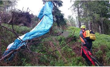 37-ročný paraglajdista sa stratil vo Veľkej Fatre, pátranie skončilo tragicky