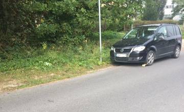 Na žilinskej univerzite sa rozdávali papuče, jeden vodič dokonca zablokoval výjazd z parkoviska