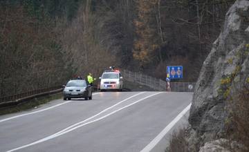 Polícia upozorňuje na dopravné obmedzenie pod Strečnom už zajtra a v nedeľu!