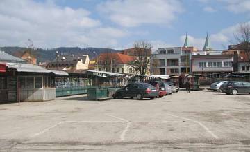 Poslanci prerokovali petíciu za zachovanie Starého trhoviska