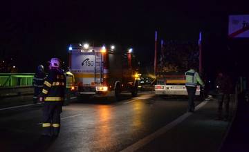 Na diaľnici pred Žilinou došlo k smrteľnej nehode, dopravu odkláňa polícia