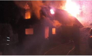V Turzovke horel rodinný dom, pri požiari zahynula jedna osoba