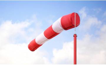 Meteorológovia vydali výstrahy, najbližšie tri dni nás čakajú víchrice a silný vietor