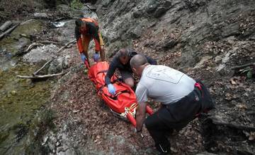 24-ročnému mužovi prišlo v Jánošíkových dierach nevoľno, odviezť ho museli záchranári