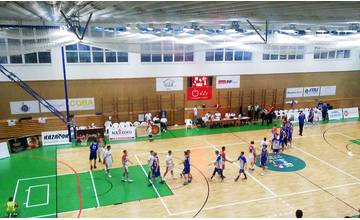 Basketbalisti PP TV RAJ Žilina prehrali košom v posledných sekundách, prvý zápas sledovala plná hala