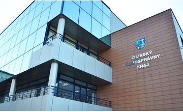 Kandidáti na predsedu Žilinského samosprávneho kraja spolu diskutovali pri troch príležitostiach