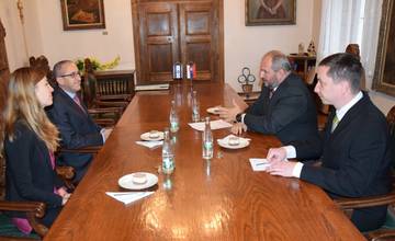 Žilinu dnes navštívil veľvyslanec Izraela, s primátorom diskutoval o možných spoluprácach
