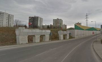 Diaľničný privádzač D1 v Lietavskej Lúčke môžu začať stavať, zmluva bola konečne podpísaná