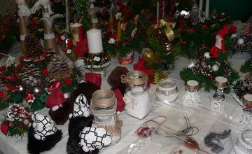 V nemocnici vystavujú výrobky s vianočnou tematikou, ktoré vytvorili pacienti v rámci terapie