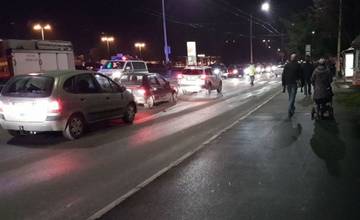 Pri včerajšej nehode na Solinkách narazila vodička na BMW do chodca s dvojročným dieťaťom