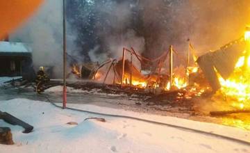 V obci Pribylina došlo k požiaru unimobuniek, zasahovali aj žilinskí hasiči