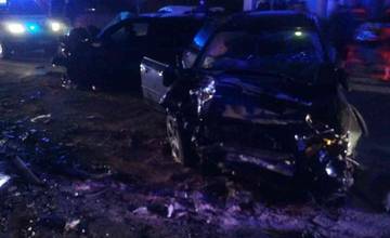 Pri dopravnej nehode v Trstenej pred polnocou sa zranili tri osoby