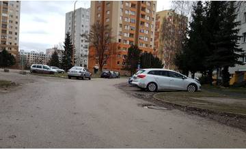 Prichádza zmena, parkovanie na žilinských sídliskách už nebude zadarmo