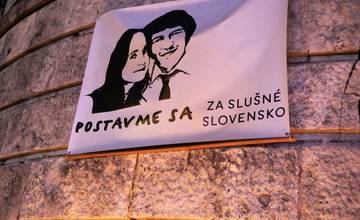 Na dnešnom zhromaždení Za slušné Slovensko budú žiadať aj hlavu policajného prezidenta Gašpara