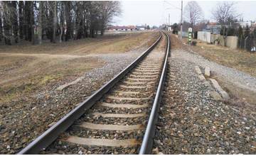 Akciou Stihnem-nestihnem si posvieti polícia a železnice na nelegálne prechody cez trať