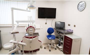 Moderné stomatologické centrum Danea láka aj Žilinčanov, nájdete tu aj neurológiu či dermatológiu