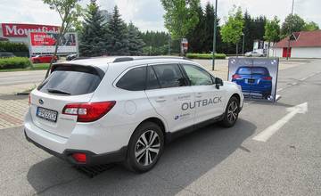 So Subaru strmhlav proti stene: Na Vlčincoch testovali nový protikolízny systém EyeSight