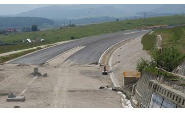 Cesta III/2101 v obci Hôrky bude až do konca septembra kvôli výstavbe diaľnice uzavretá