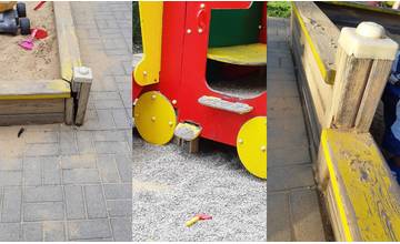 Detské ihrisko na Bajzovej ulici chátra, mesto plánuje postupnú obnovu ihrísk v Žiline