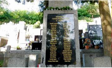 Mesto obnovilo pamätný kríž padlým vojakom v Závodí