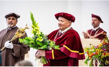 Na Žilinskej univerzite v Žiline dnes inaugurovali nového rektora aj otvorili akademický rok