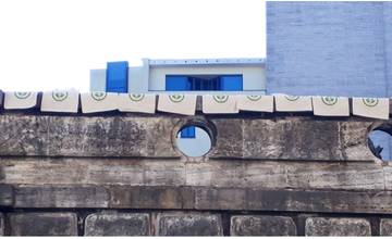 FOTO: Aktivisti z EkoFriendly Žilina upozorňujú na neporiadok po včerajšom vypúšťaní lampiónov