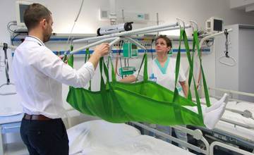 V Liptovskej nemocnici s poliklinikou otvorili modernizovanú neurologickú JIS a bezbolestný mamograf
